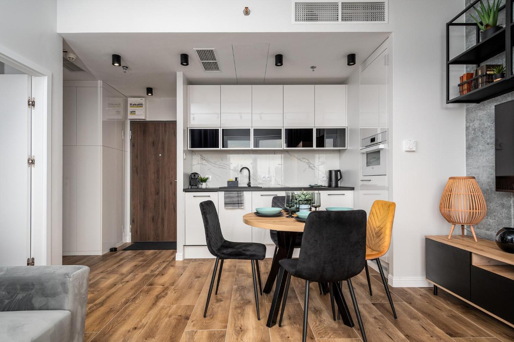 Wola Tower Deluxe Separate Bedroom With Free Garage - By Perfect Apart Warsaw Ngoại thất bức ảnh