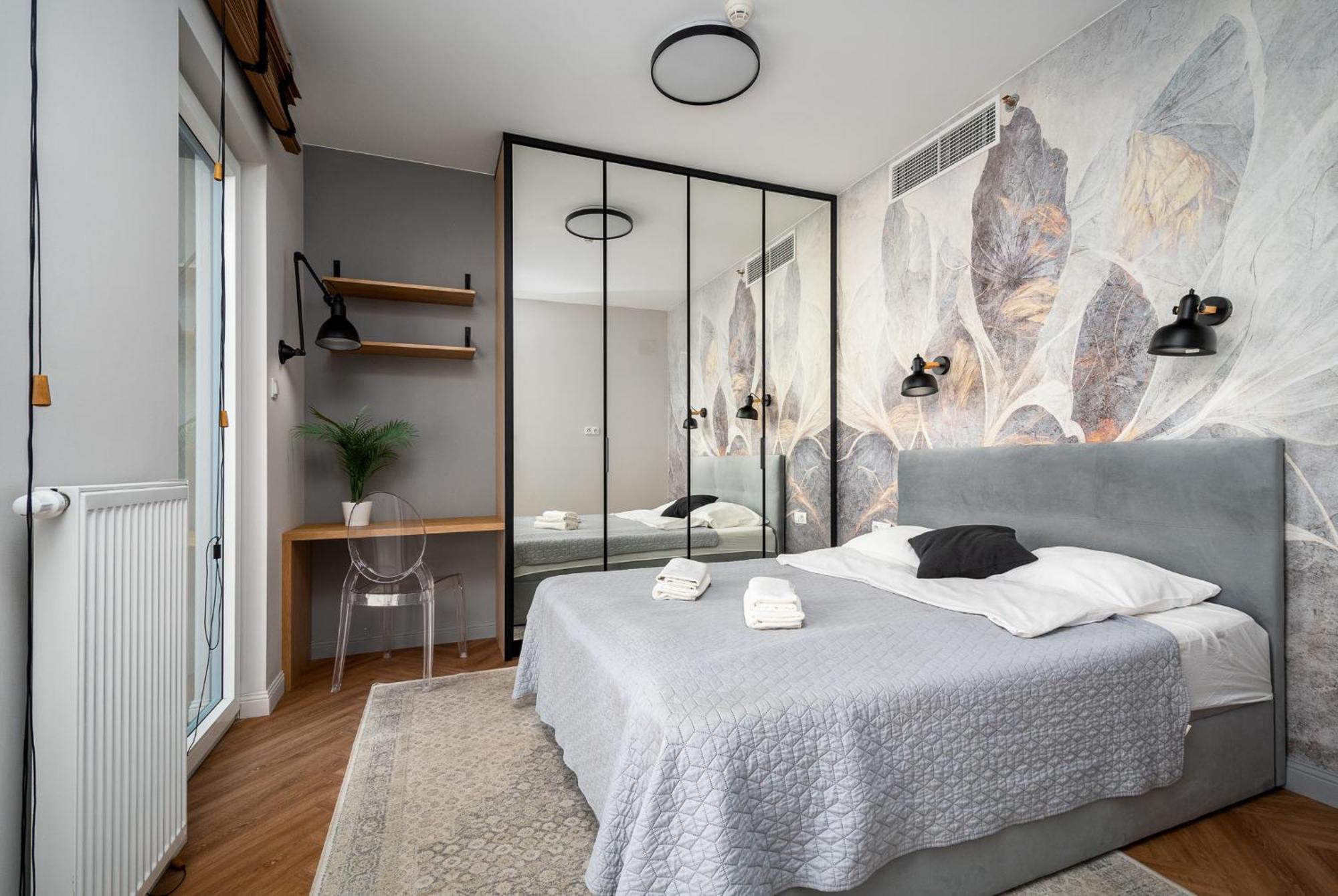 Wola Tower Deluxe Separate Bedroom With Free Garage - By Perfect Apart Warsaw Ngoại thất bức ảnh